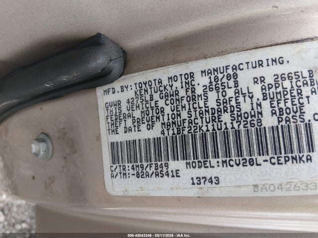 45043346 :رقم المزاد ، 4T1BF22K11U117268 vin ، 2001 Toyota Camry Le V6 مزاد بيع
