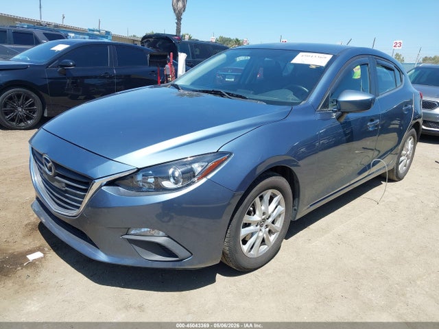 Mazda Mazda3 I Touring 2014 JM1BM1L71E1118085 Image 2