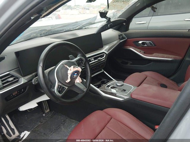 45043382 :رقم المزاد ، 3MW39FF00P8D06383 vin ، 2023 Bmw 330e مزاد بيع