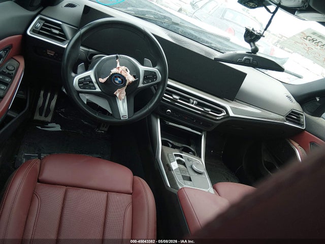 45043382 :رقم المزاد ، 3MW39FF00P8D06383 vin ، 2023 Bmw 330e مزاد بيع
