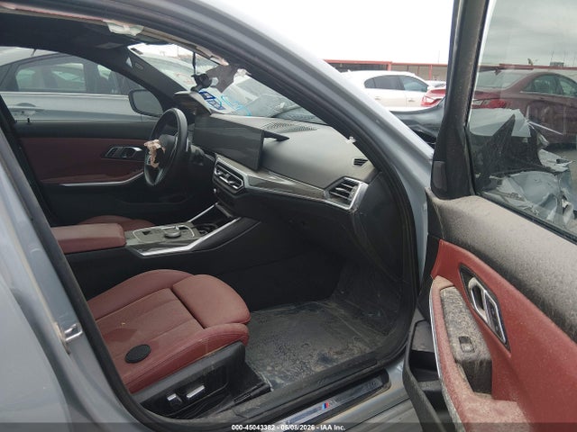 45043382 :رقم المزاد ، 3MW39FF00P8D06383 vin ، 2023 Bmw 330e مزاد بيع