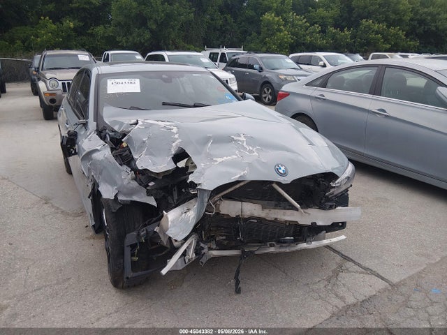 45043382 :رقم المزاد ، 3MW39FF00P8D06383 vin ، 2023 Bmw 330e مزاد بيع