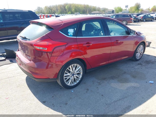 Ford Focus Titanium 2015 1FADP3N26FL312412 Image 4