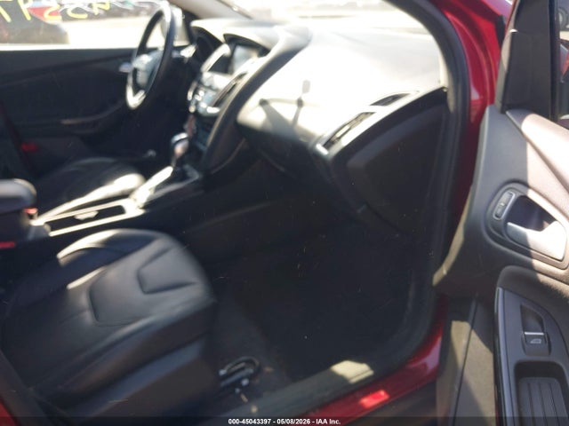 Ford Focus Titanium 2015 1FADP3N26FL312412 Image 5