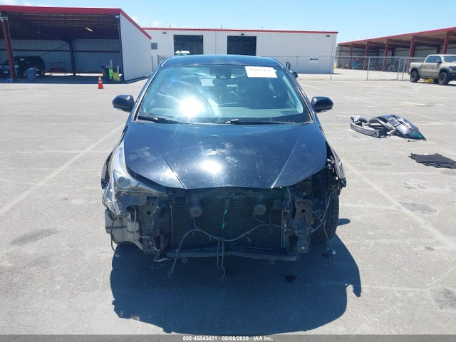 JTDKARFU6H3051761 Toyota Prius Three Touring