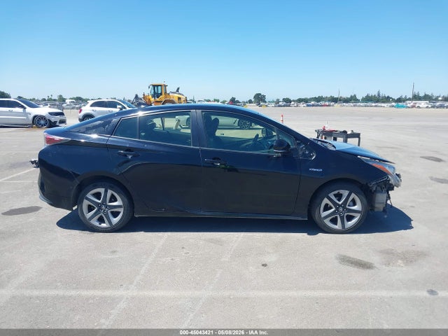 JTDKARFU6H3051761 Toyota Prius Three Touring