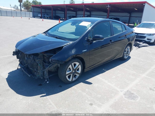 JTDKARFU6H3051761 Toyota Prius Three Touring