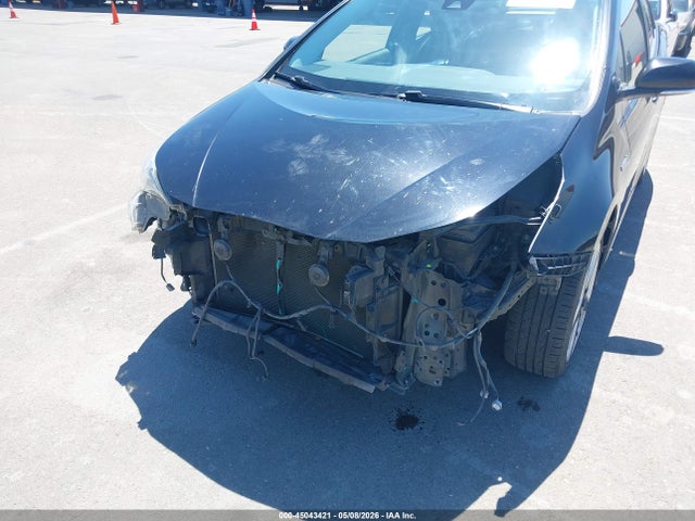 JTDKARFU6H3051761 Toyota Prius Three Touring
