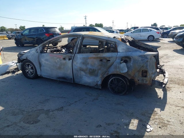 Продажа на аукционе авто 2017 Toyota Prius Prime Premium, vin: JTDKARFP8H3000739, номер лота: 45043423