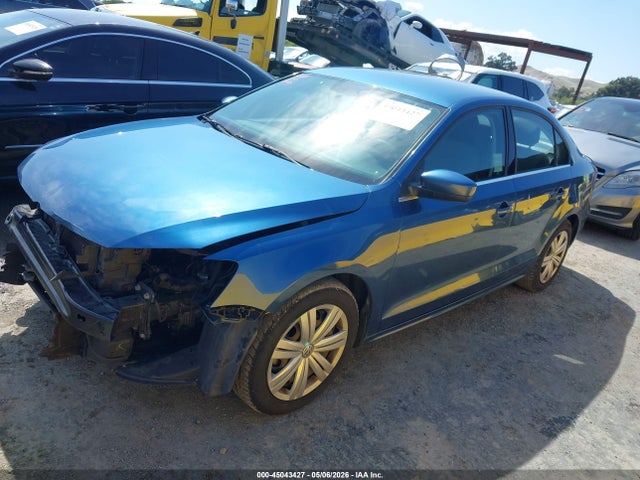 45043427 :رقم المزاد ، 3VW2B7AJ8HM386823 vin ، 2017 Volkswagen Jetta 1.4t S مزاد بيع