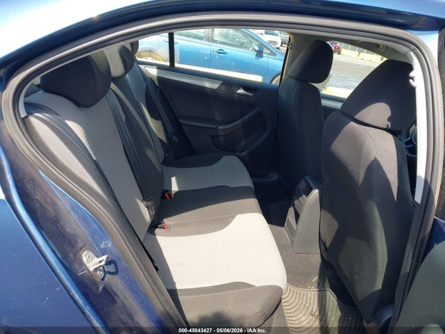 45043427 :رقم المزاد ، 3VW2B7AJ8HM386823 vin ، 2017 Volkswagen Jetta 1.4t S مزاد بيع