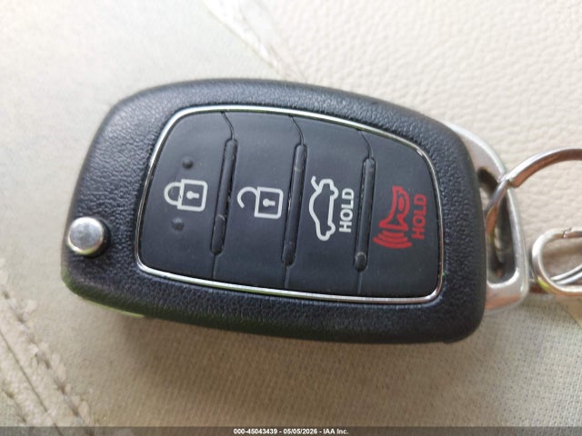 45043439 :رقم المزاد ، 5NPE24AF4GH308392 vin ، 2016 Hyundai Sonata Se مزاد بيع