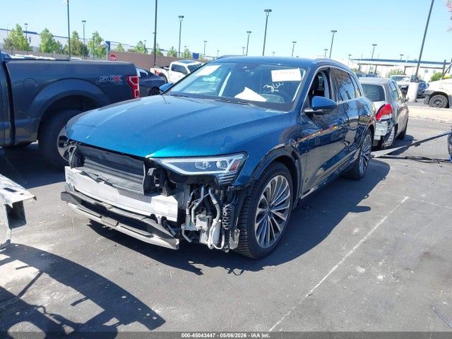 Audi E-tron Premium Plus 2019 WA1VABGE9KB024797 Image 2