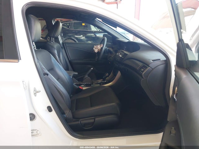 Продаж на аукціоні авто 2016 Honda Accord Sport, vin: 1HGCR2F5XGA055255, номер лоту: 45043459
