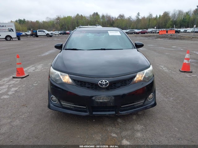 45043465 :رقم المزاد ، 4T1BF1FK1DU663335 vin ، 2013 Toyota Camry Se مزاد بيع