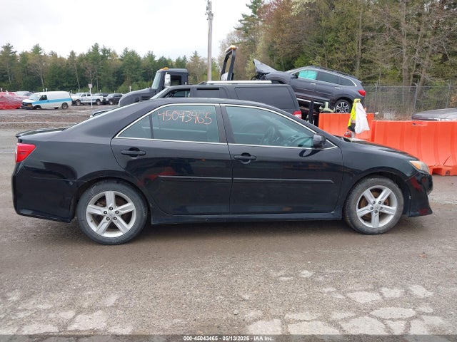 45043465 :رقم المزاد ، 4T1BF1FK1DU663335 vin ، 2013 Toyota Camry Se مزاد بيع