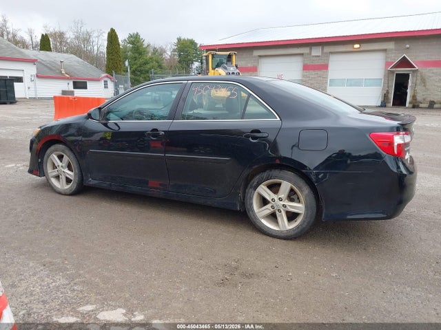 45043465 :رقم المزاد ، 4T1BF1FK1DU663335 vin ، 2013 Toyota Camry Se مزاد بيع