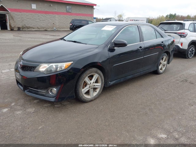 45043465 :رقم المزاد ، 4T1BF1FK1DU663335 vin ، 2013 Toyota Camry Se مزاد بيع