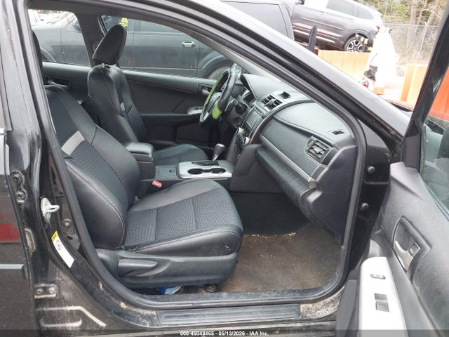 45043465 :رقم المزاد ، 4T1BF1FK1DU663335 vin ، 2013 Toyota Camry Se مزاد بيع