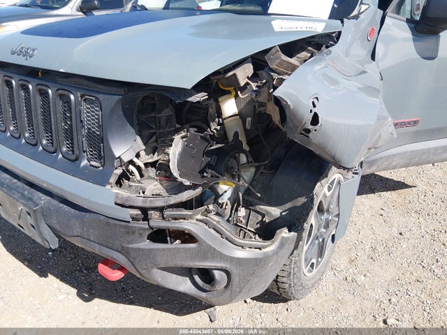 2016 Jeep Renegade Trailhawk მანქანა იყიდება აუქციონზე, vin: ZACCJBCT0GPC60320, აუქციონის ნომერი: 45043487
