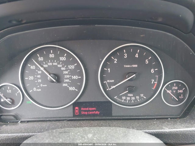 WBA8E1G54GNT33856 BMW 320i