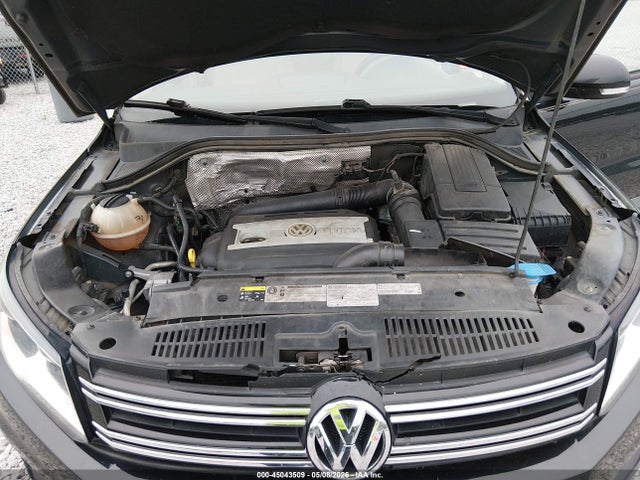 45043509 :رقم المزاد ، WVGAV7AX0HK030069 vin ، 2017 Volkswagen Tiguan 2.0t/2.0t S مزاد بيع