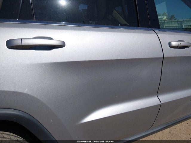 45043525 :رقم المزاد ، 1C4RJFAG6HC857940 vin ، 2017 Jeep Grand Cherokee Laredo 4x4 مزاد بيع