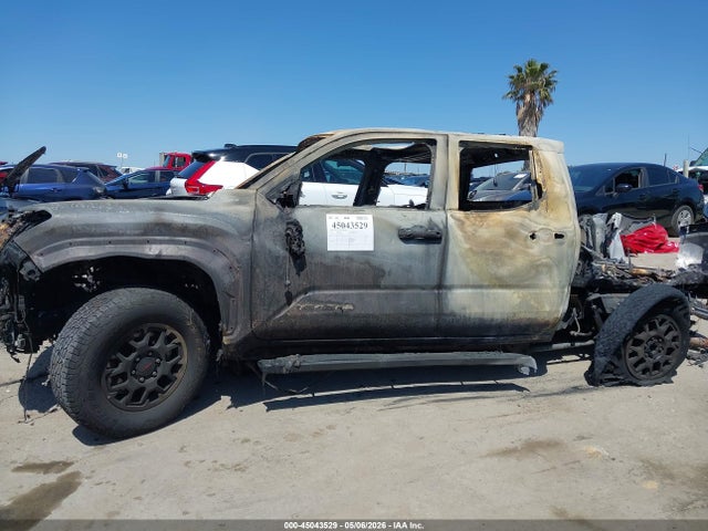 3TMLB5JN5RM067444 Toyota Tacoma Trd Off Road