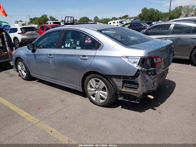 Subaru Legacy 2.5i 2018 4S3BNAA66J3045415 Image 3
