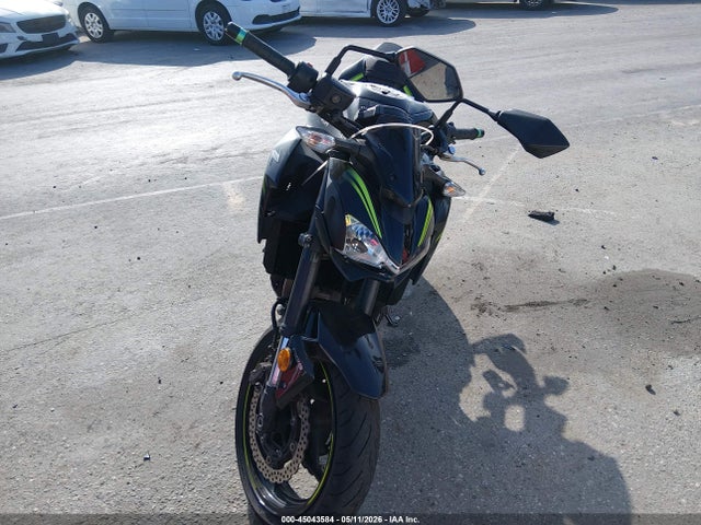 JKAZR2B14KA027370 Kawasaki ZR900