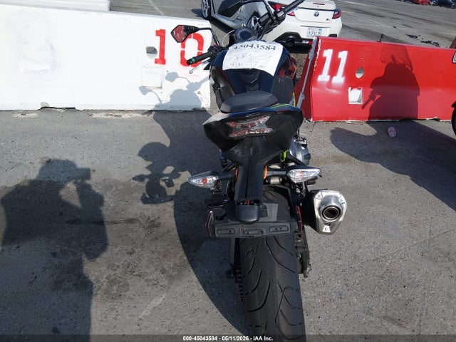 JKAZR2B14KA027370 Kawasaki ZR900