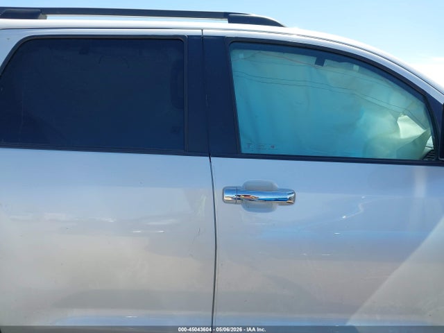 Продаж на аукціоні авто 2016 Toyota Sequoia Platinum 5.7l V8, vin: 5TDYY5G18GS066469, номер лоту: 45043604