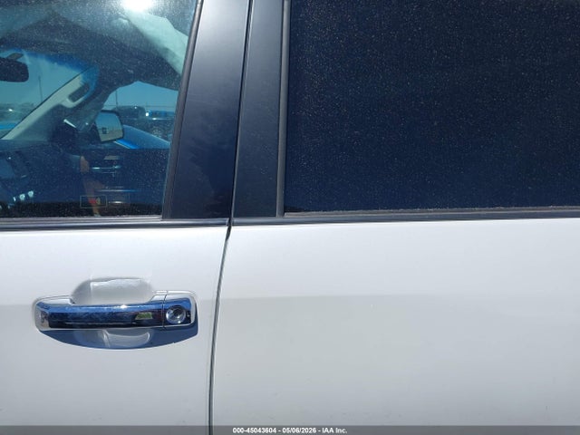 Продаж на аукціоні авто 2016 Toyota Sequoia Platinum 5.7l V8, vin: 5TDYY5G18GS066469, номер лоту: 45043604
