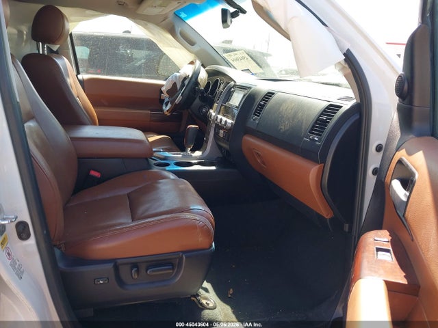 Продаж на аукціоні авто 2016 Toyota Sequoia Platinum 5.7l V8, vin: 5TDYY5G18GS066469, номер лоту: 45043604