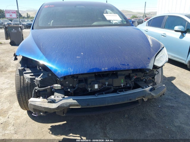 45043610 :رقم المزاد ، 7SAXCBE54NF349566 vin ، 2022 Tesla Model X Dual Motor All-wheel Drive مزاد بيع