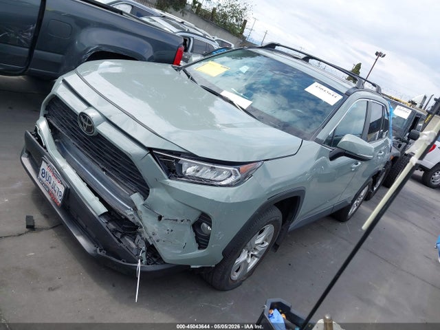 2T3W1RFV9MW128575 Toyota Rav4 Xle