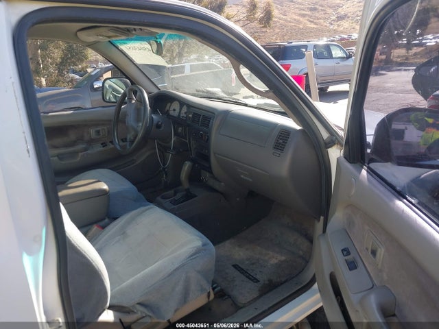 45043651 :رقم المزاد ، 5TESN92N01Z793101 vin ، 2001 Toyota Tacoma Prerunner V6 مزاد بيع