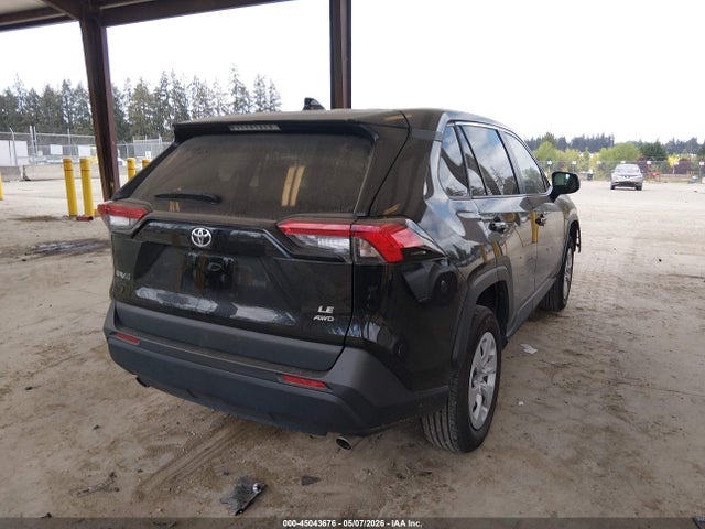 2T3F1RFV1RW444625 Toyota RAV4 LE