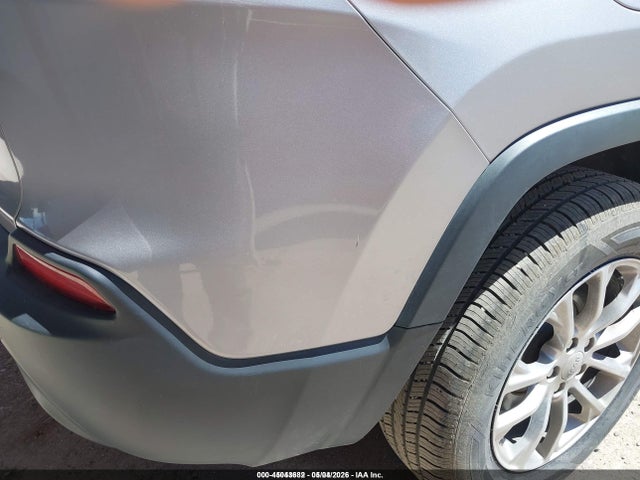 45043682 :رقم المزاد ، 1C4PJMLB7KD226922 vin ، 2019 Jeep Cherokee Latitude Plus 4x4 مزاد بيع