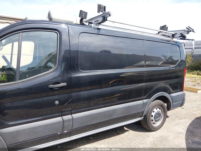45043721 :رقم المزاد ، 1FTYE1Y83LKB08285 vin ، 2020 Ford Transit-150 مزاد بيع