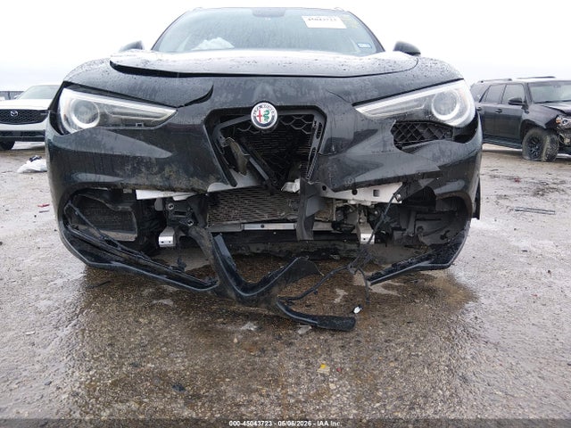 45043723 :رقم المزاد ، ZASPAKBN4L7C75602 vin ، 2020 Alfa Romeo Stelvio Ti Awd مزاد بيع