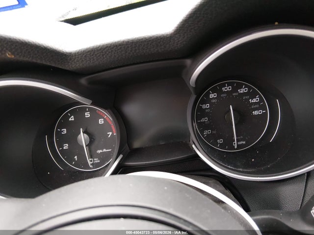 45043723 :رقم المزاد ، ZASPAKBN4L7C75602 vin ، 2020 Alfa Romeo Stelvio Ti Awd مزاد بيع