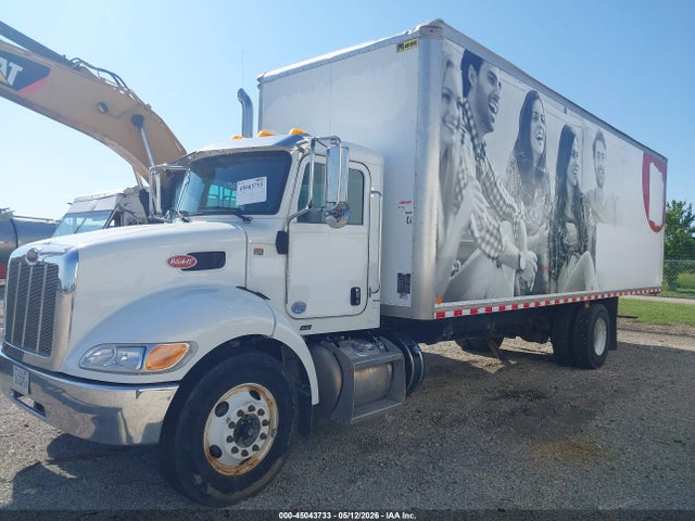 45043733 :رقم المزاد ، 2NP2HM6X1JM432915 vin ، 2018 Peterbilt 337 مزاد بيع