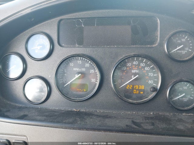 45043733 :رقم المزاد ، 2NP2HM6X1JM432915 vin ، 2018 Peterbilt 337 مزاد بيع