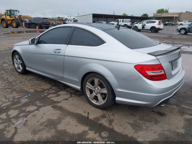 45043760 :رقم المزاد ، WDDGJ4HB0CF740356 vin ، 2012 Mercedes-benz C 250 مزاد بيع