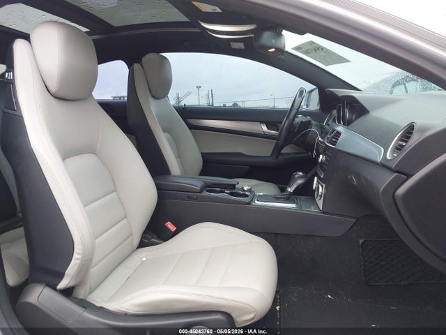 45043760 :رقم المزاد ، WDDGJ4HB0CF740356 vin ، 2012 Mercedes-benz C 250 مزاد بيع