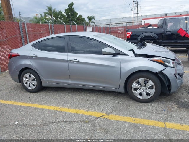 Продажа на аукционе авто 2016 Hyundai Elantra Se, vin: 5NPDH4AE8GH735415, номер лота: 45043768