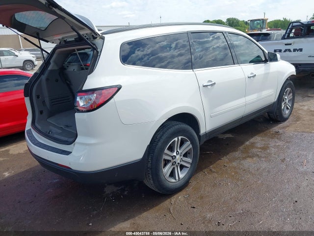 45043788 :رقم المزاد ، 1GNKRHKD9FJ273106 vin ، 2015 Chevrolet Traverse 2lt مزاد بيع
