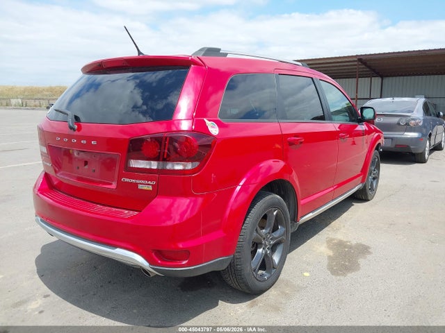 3C4PDCGG6JT379436 Dodge Journey Crossroad