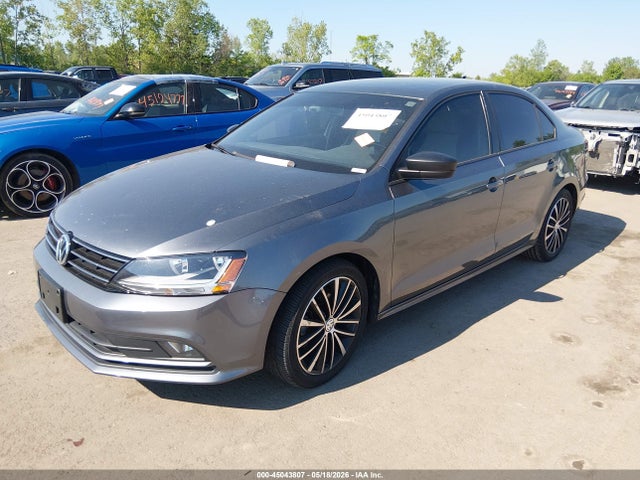 45043807 :رقم المزاد ، 3VWD17AJ2HM405653 vin ، 2017 Volkswagen Jetta 1.8t Sport مزاد بيع
